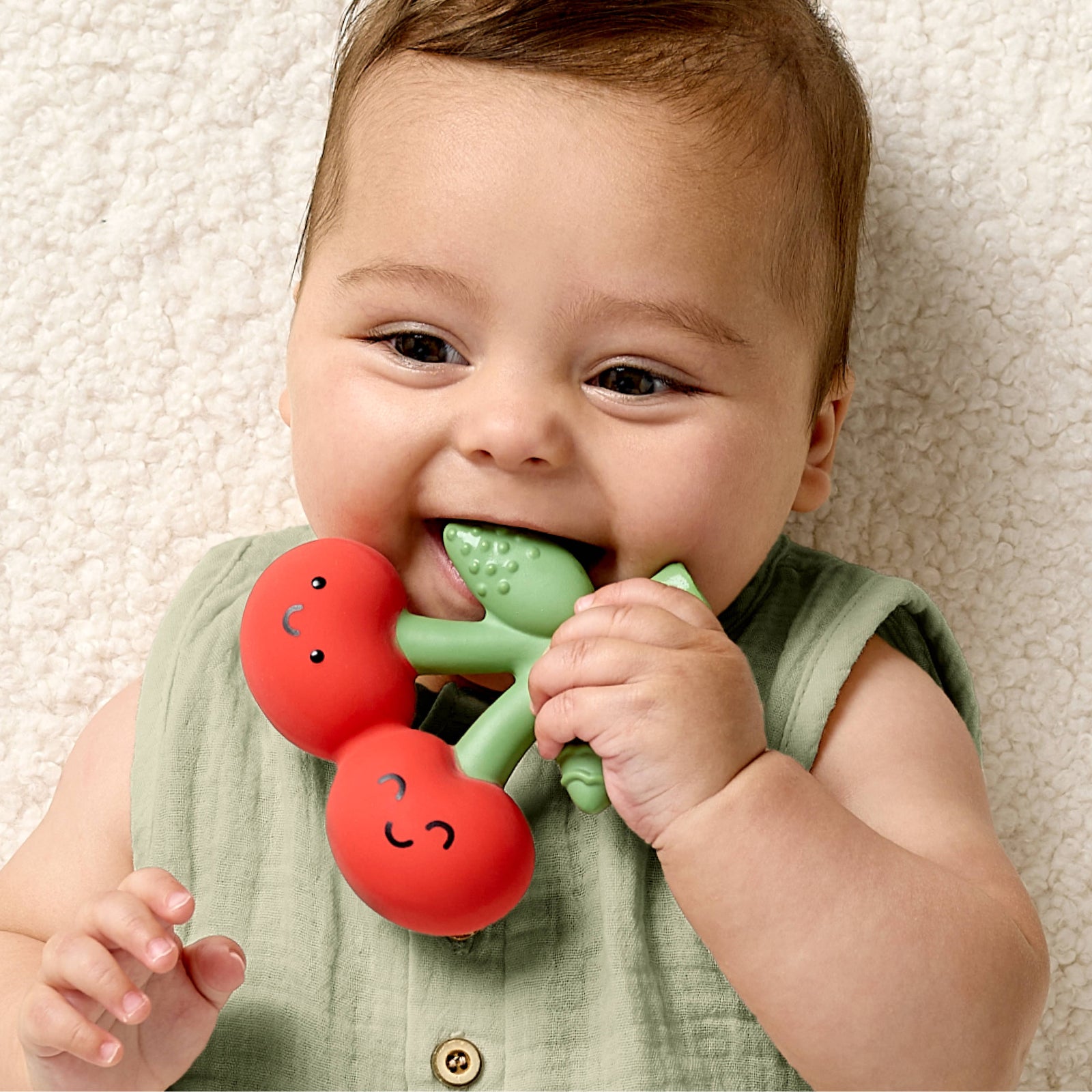 Itzy Ritzy - Comfort Crew™ Cherries - Baby Dill