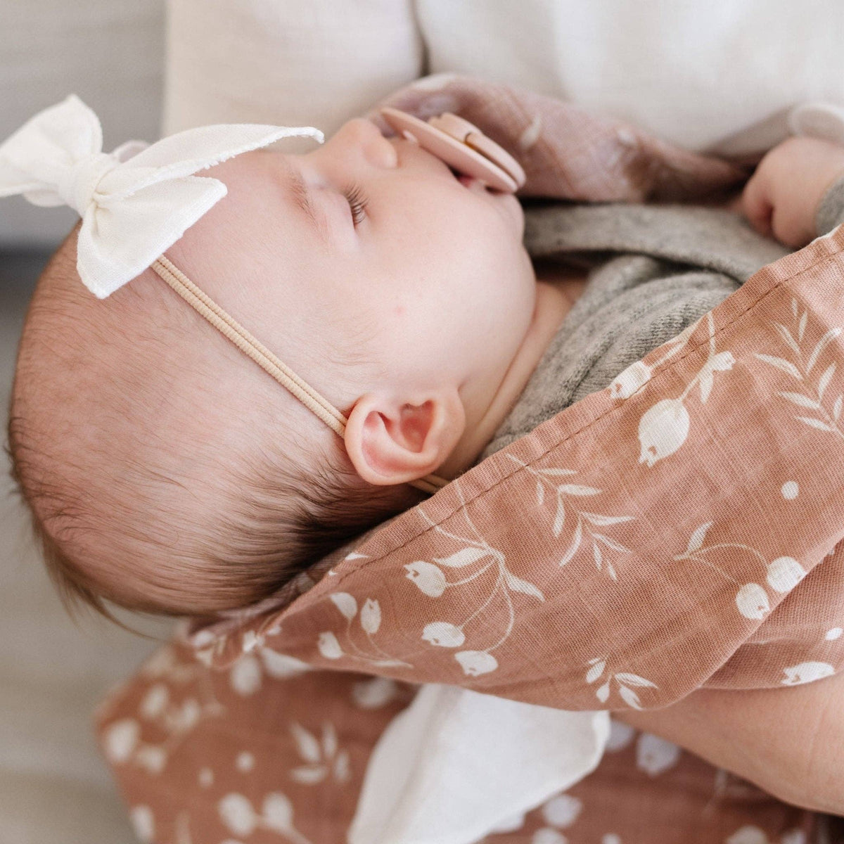 Cotton/Muslin Swaddles - 2 pack