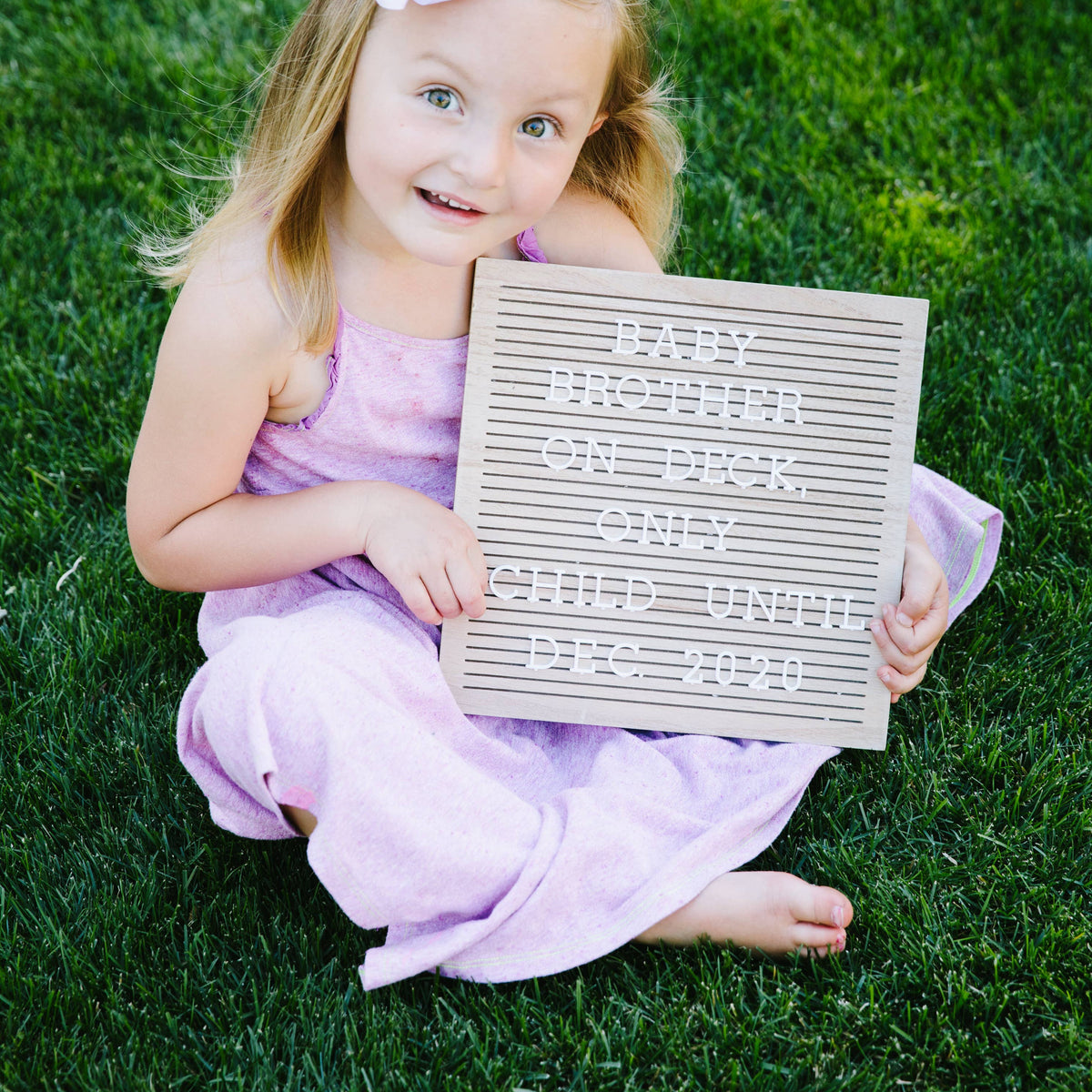 Pearhead - Natural Wood Letterboard - Baby Dill