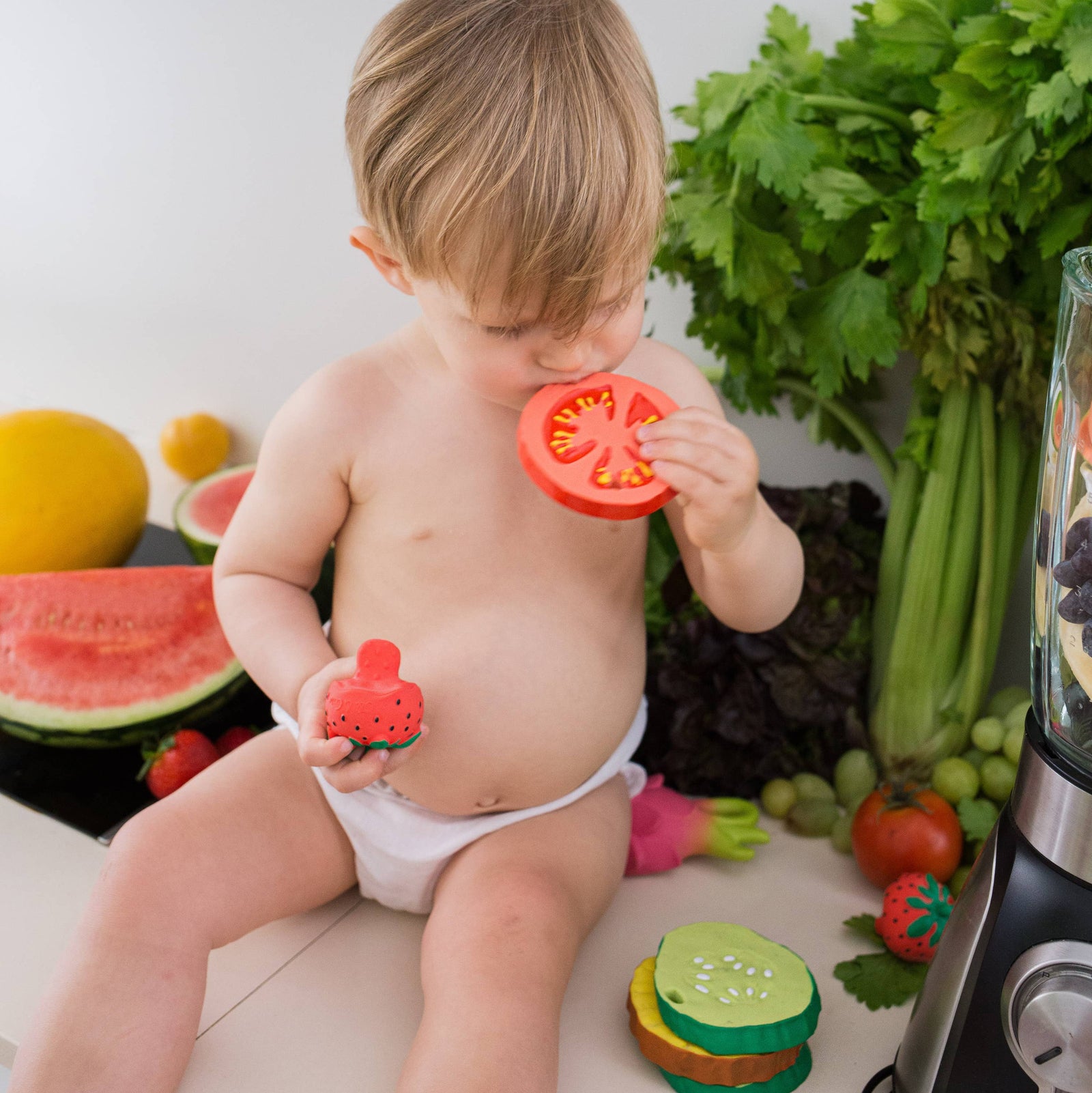 Oli & Carol - Renato the Tomato - Baby Dill
