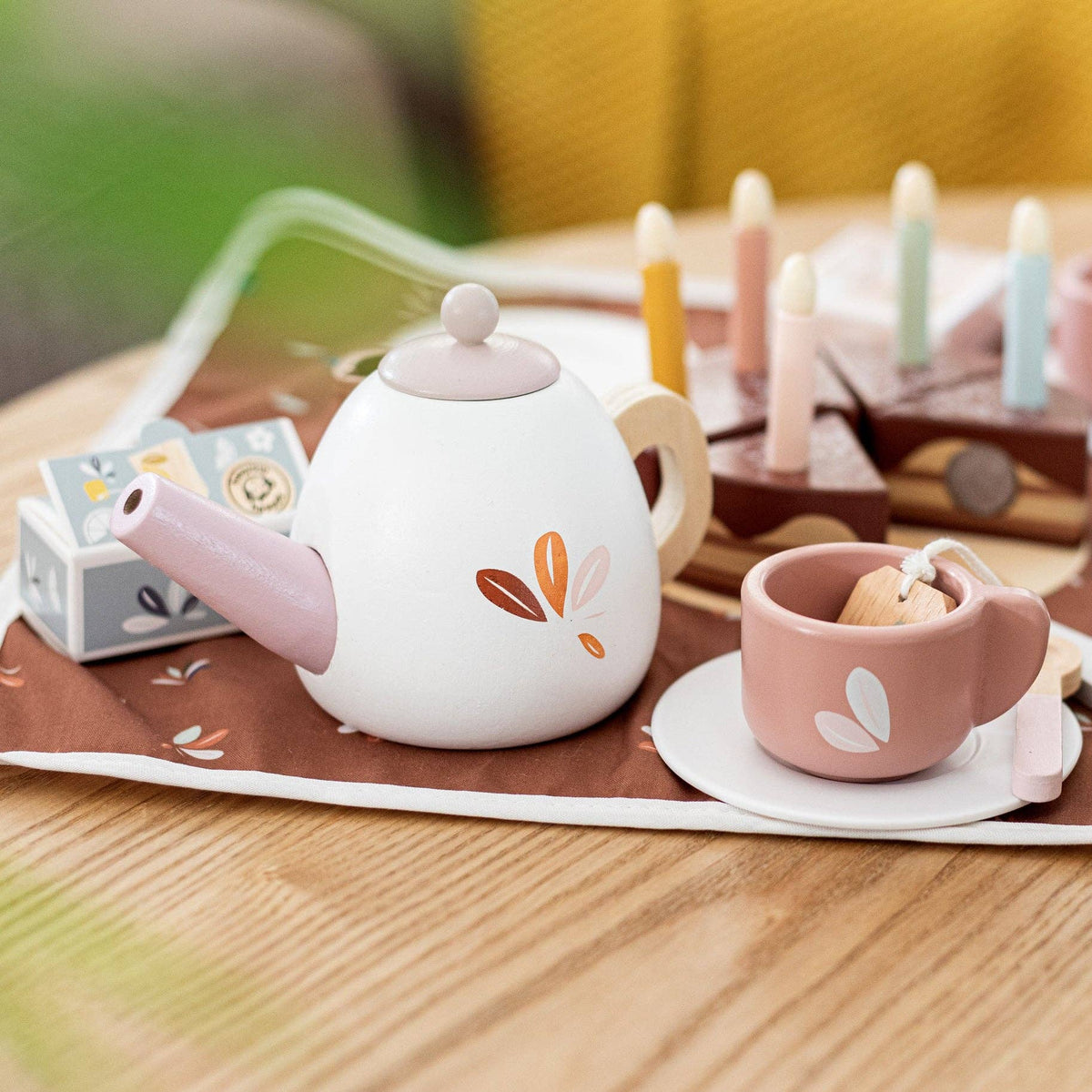 Wood Birthday Tea Set - Baby Dill