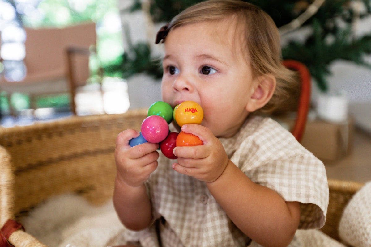 Magical Wooden Clutching Toy – Baby Toy &amp; Sensory Rattle - Baby Dill