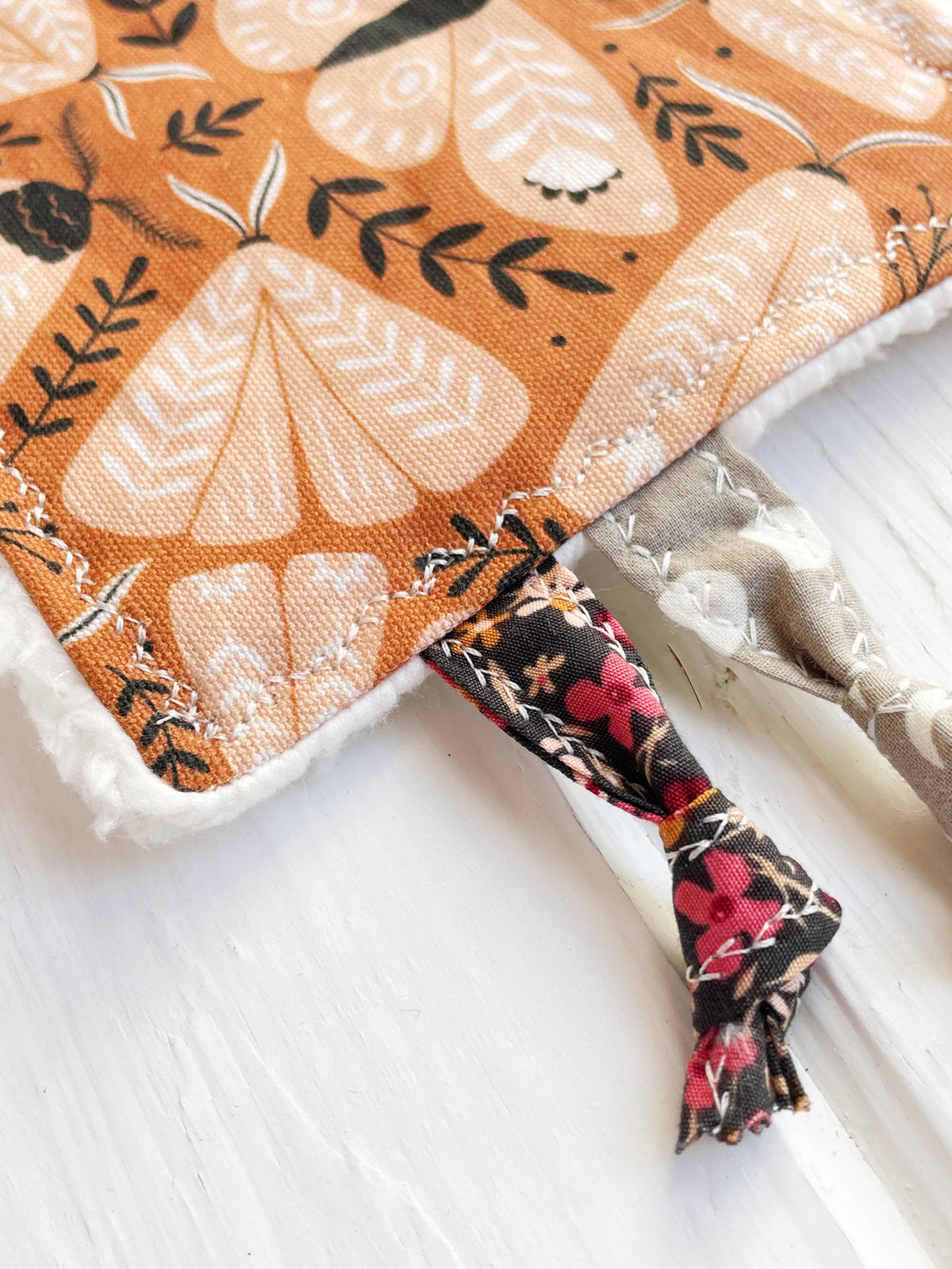 Teether Crinkle Tag Toy Folk Moth Canvas - Baby Dill
