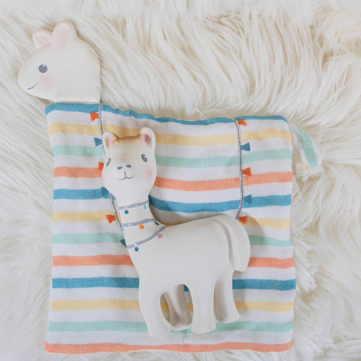 Lilith the Llama Organic Natural Rubber Teether Toy - Baby Dill