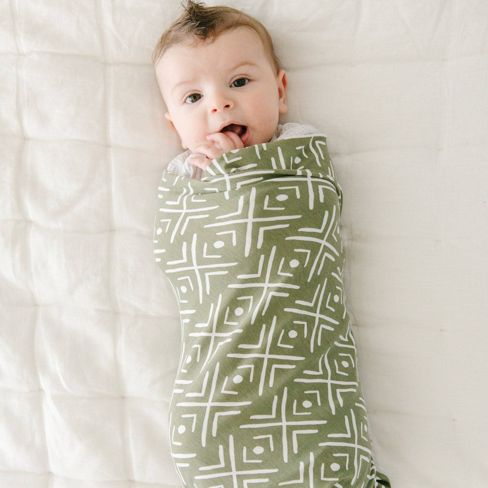 Stretchy Swaddle - Baby Dill