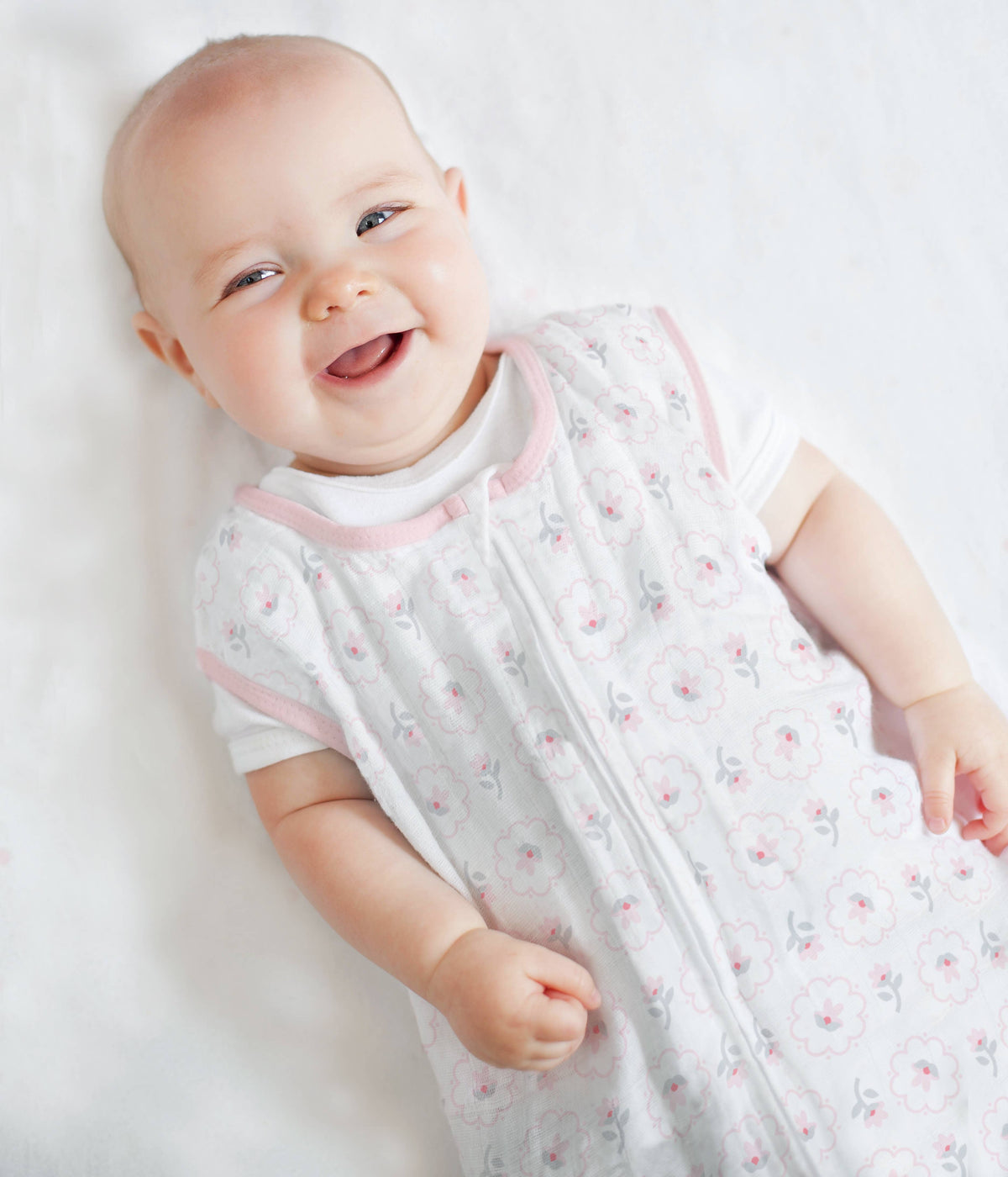 SwaddleDesigns - Muslin zzZipMe Sack, 2-Way Zip, Posies, Pastel Pink