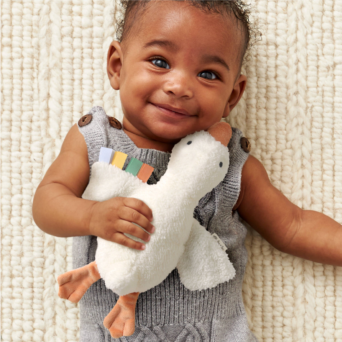 Itzy Huggable™ Goose Lovey
