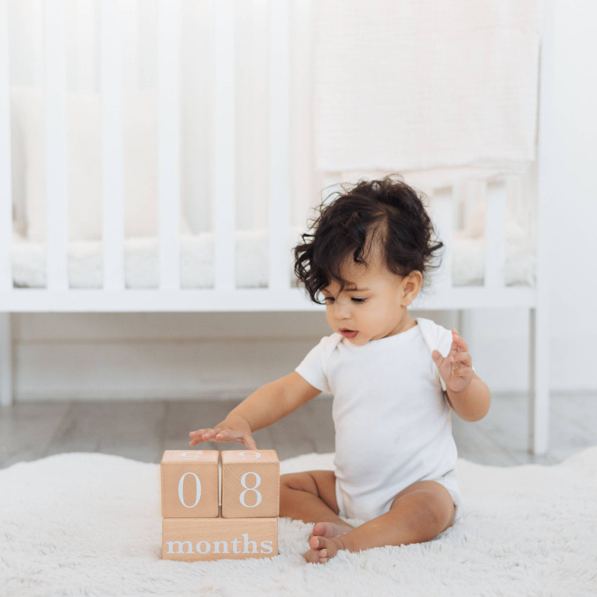 Pearhead - Natural Wooden Milestone Blocks Photo Prop - Baby Dill