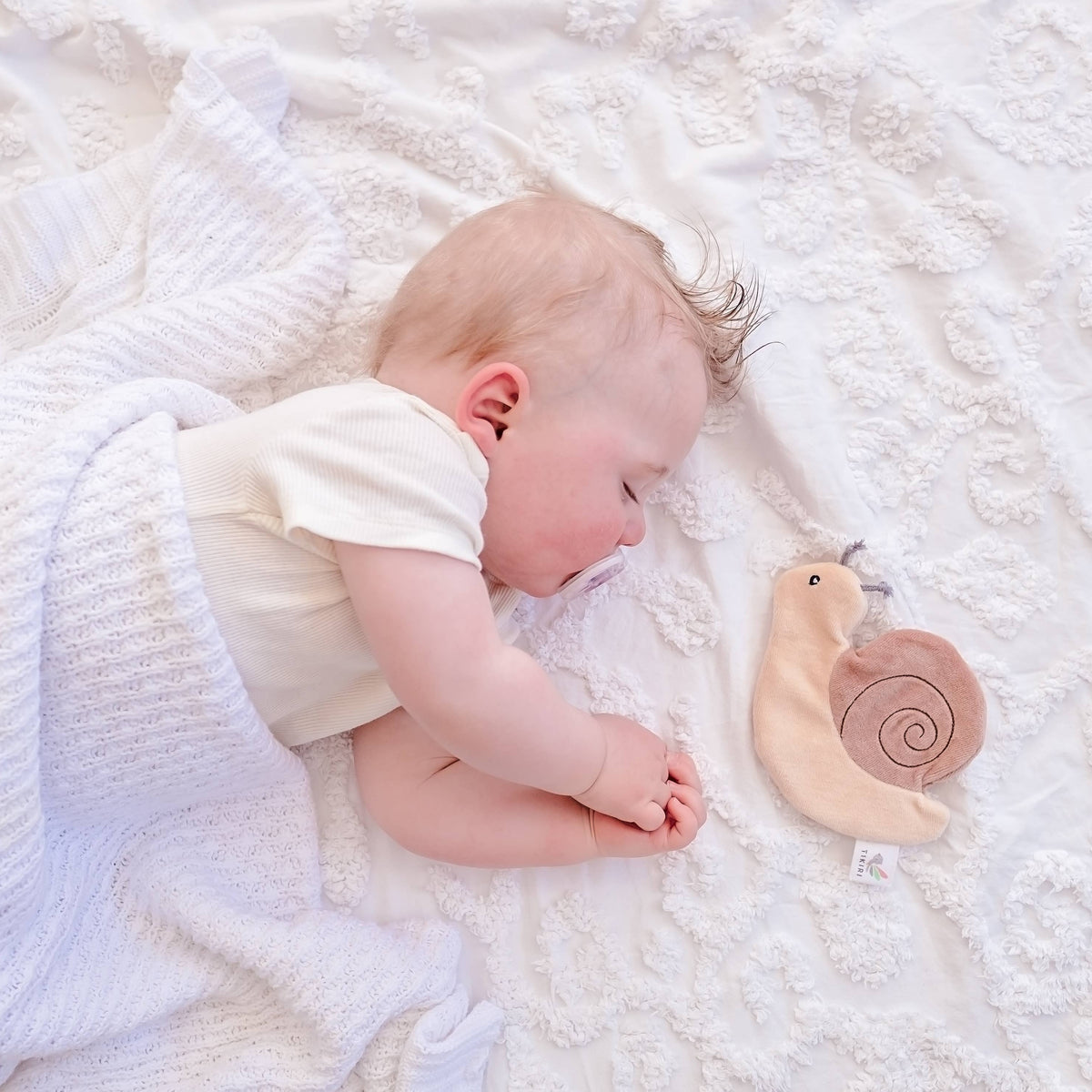 Scrunchies Snail Organic Fabric with Crinkle - Baby Dill