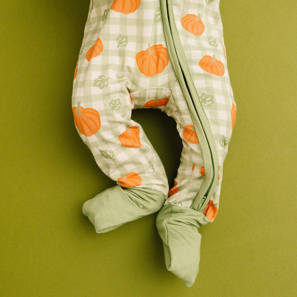 Pumpkin Picnic Double Zip Bamboo Sleeper