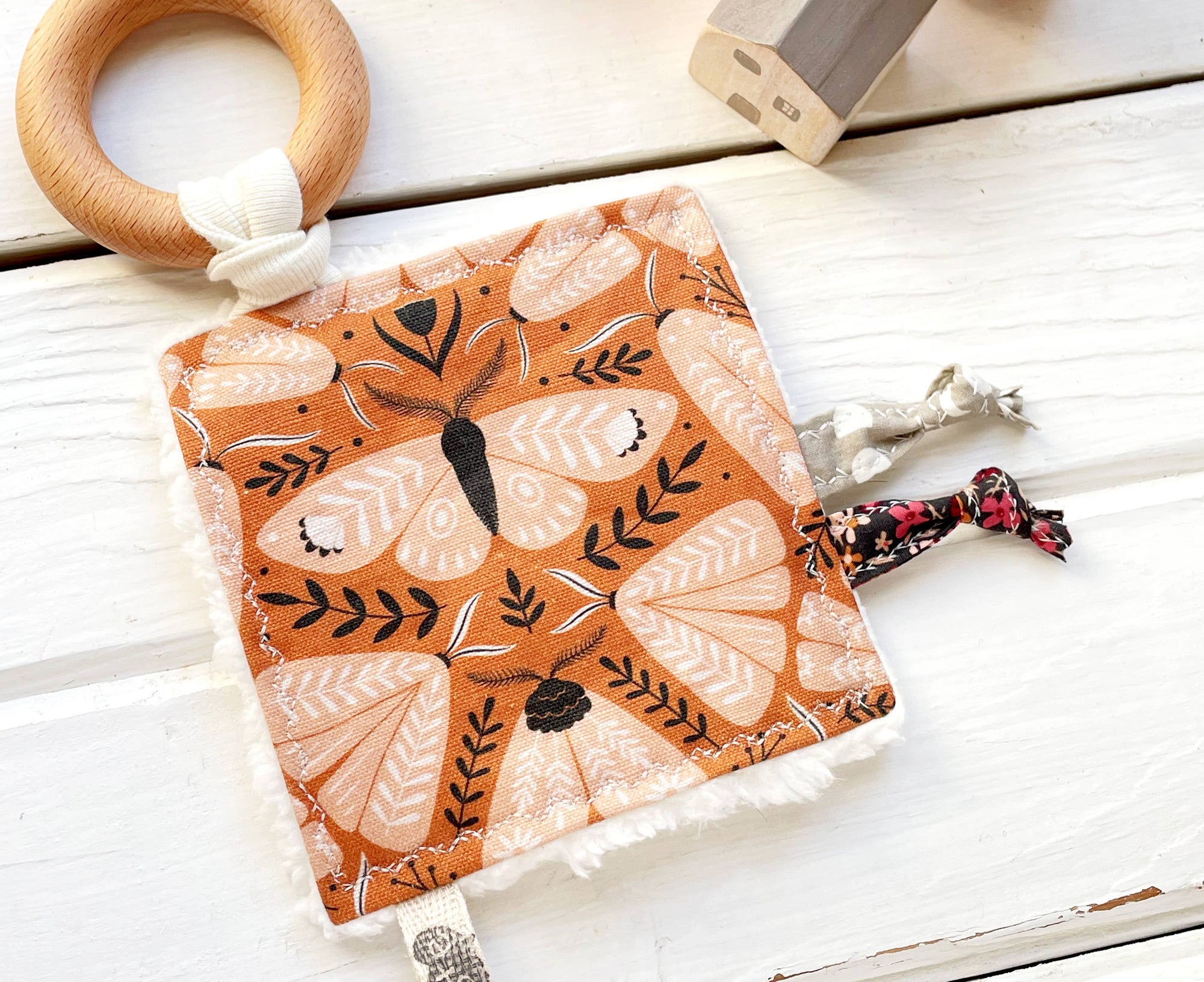 Teether Crinkle Tag Toy Folk Moth Canvas - Baby Dill