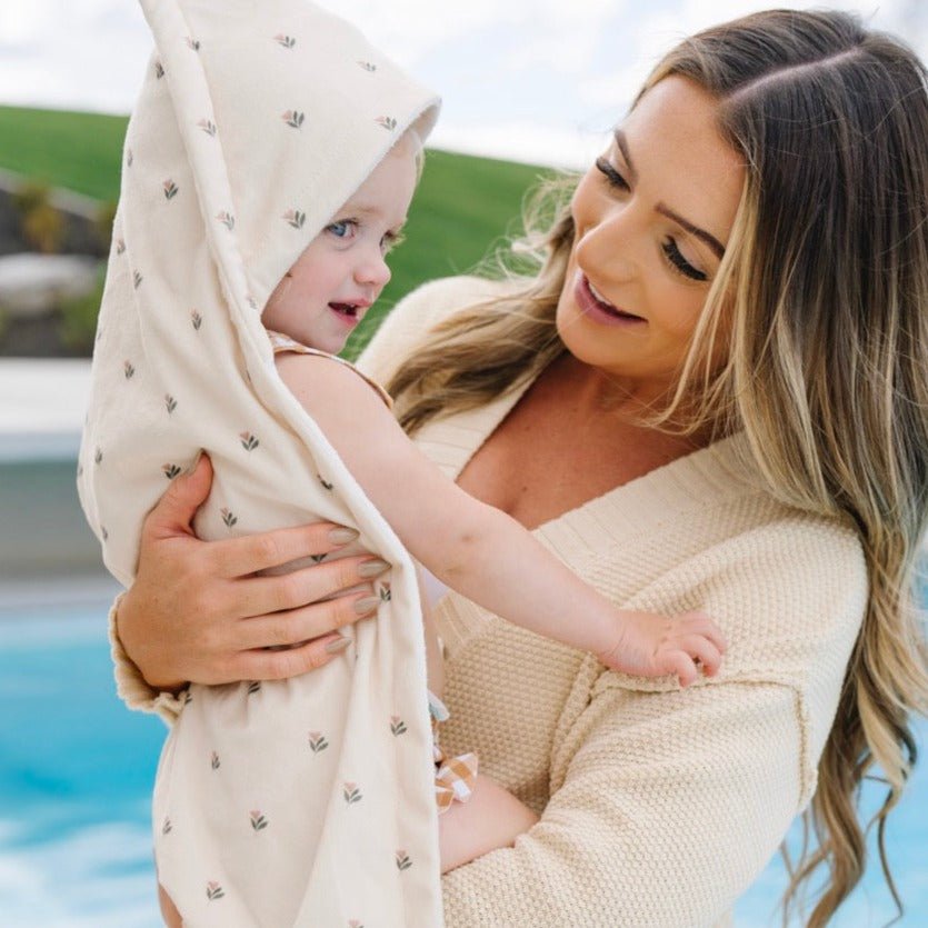 Luxury Hooded Towel - Baby Dill
